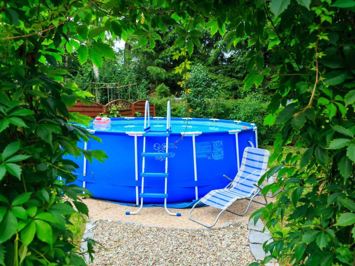Lovely Apartment In Rusko With Pool Garden Darlowo Bagian luar foto